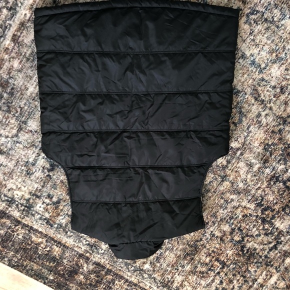 Men’s Black Vest with Sherpa Lining - Picture 3 of 9